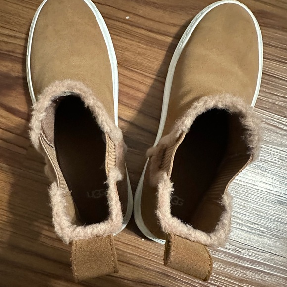 UGG Alameda Chelsea WOMENS 7.5 - Picture 8 of 12